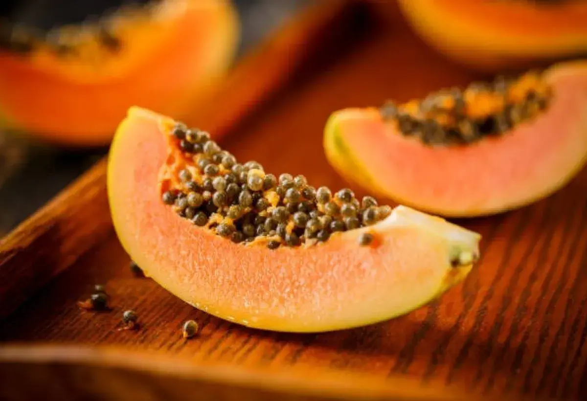 Fresh papaya for natural skin exfoliation