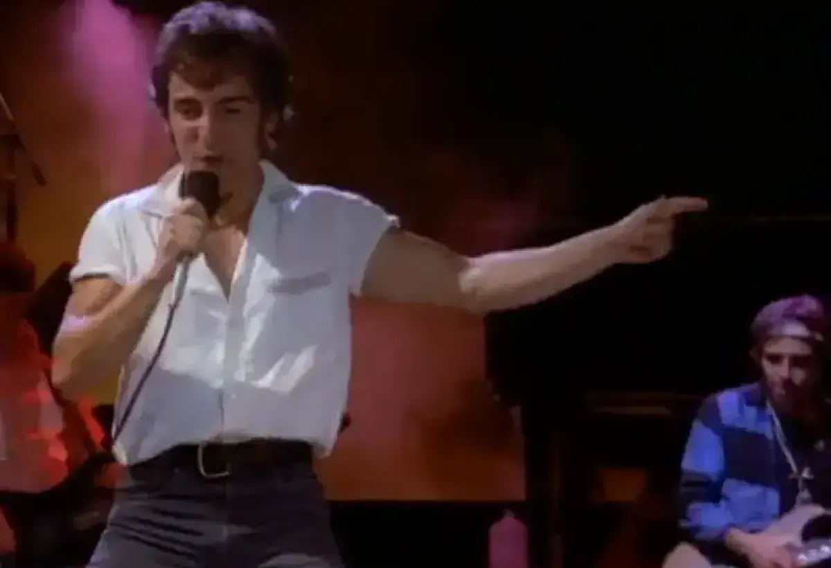 Bruce Springsteen simple stage outfit during concert