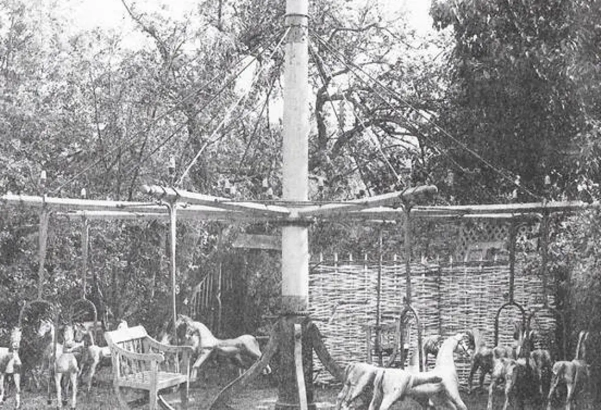 early chain carousel illustration