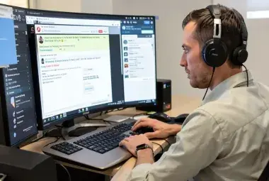 Tech Support Chatting with Customer